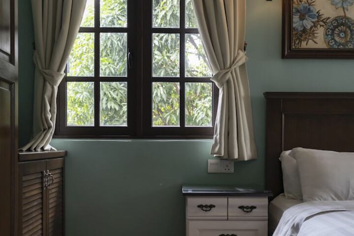 Room 19 of 41