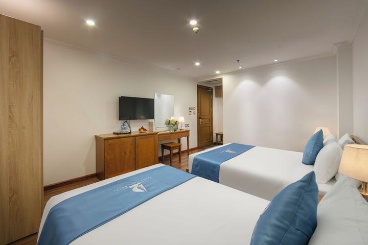 Room 30 of 72