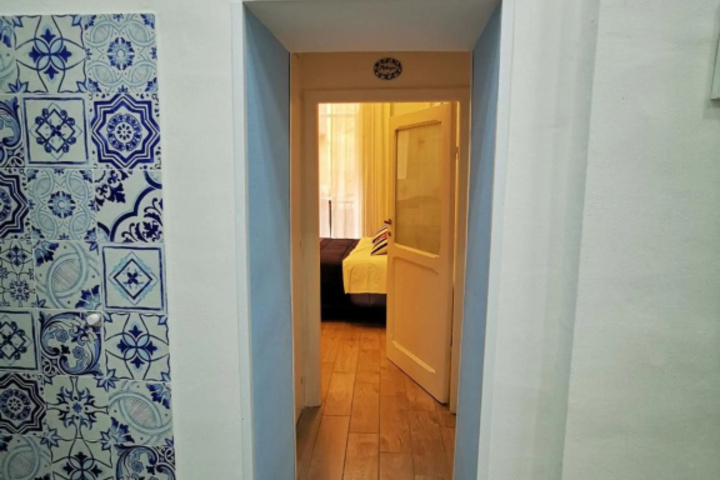 Room 13 of 25