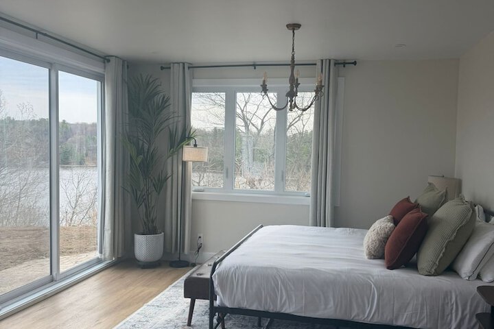 Room 53 of 91