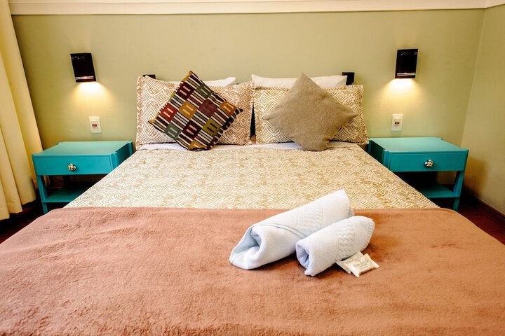 Room 4 of 18
