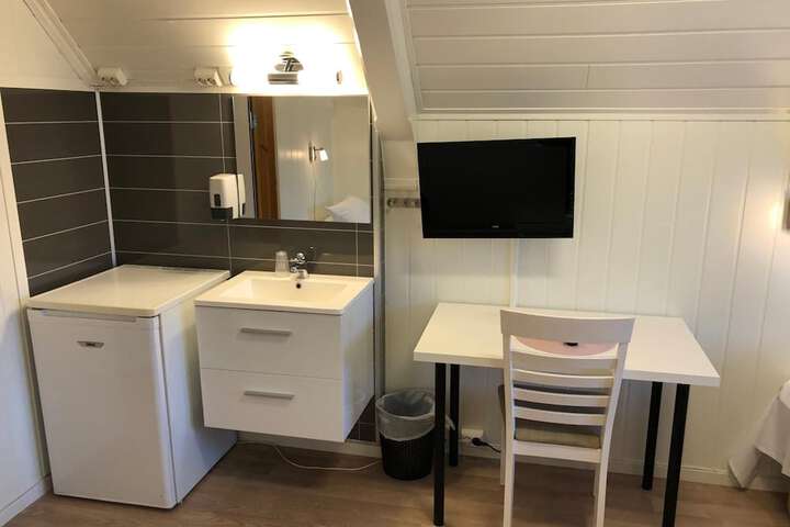 Room 30 of 63