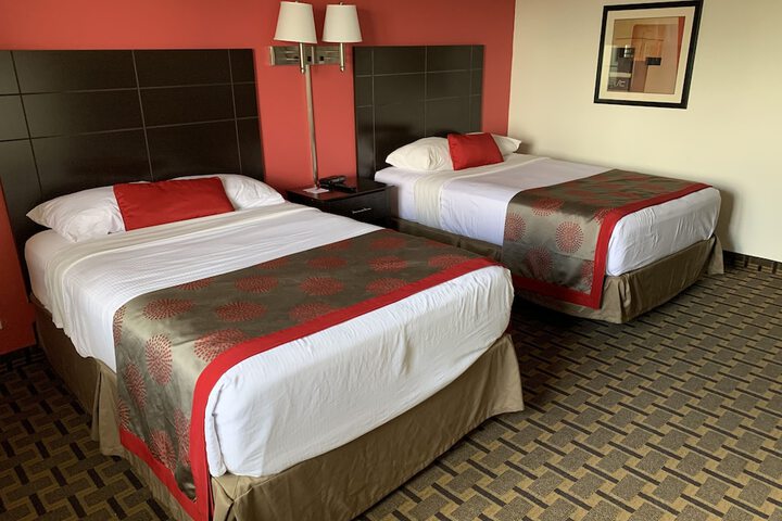 Standard Room, King or Two Doubles (1 of 7)