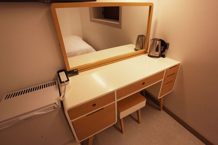 Room 109 of 198