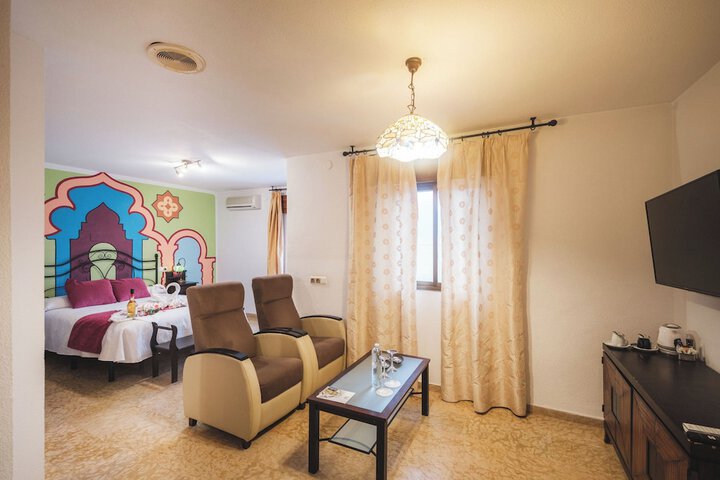 Room 21 of 54