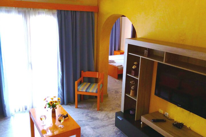 Room 5 of 53