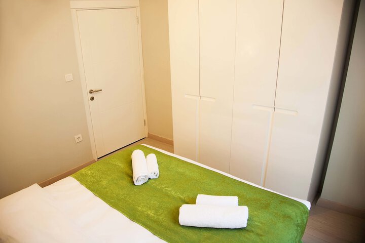 Room 3 of 25