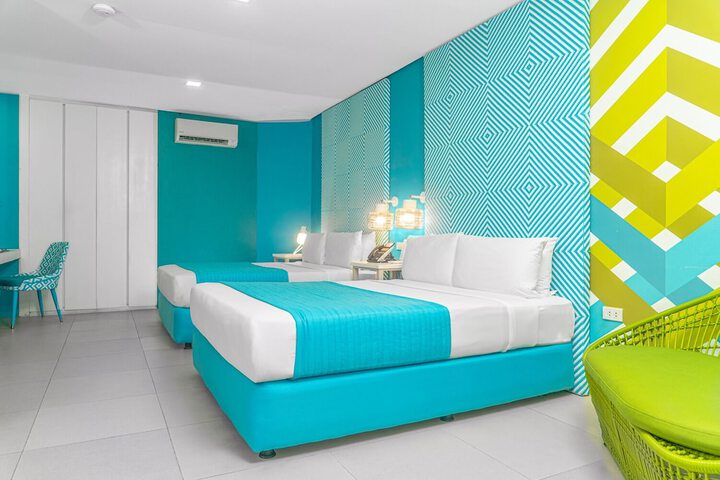 Room 4 of 42