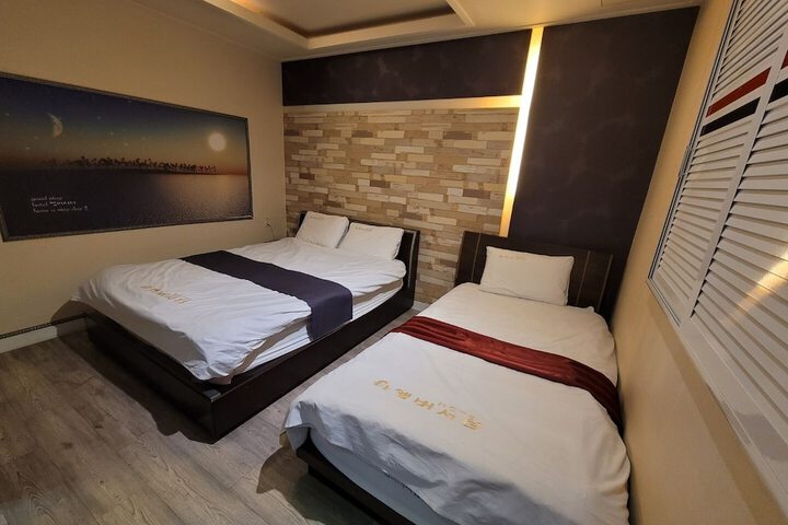 Room 40 of 54