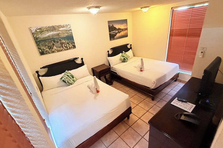 Room 32 of 172
