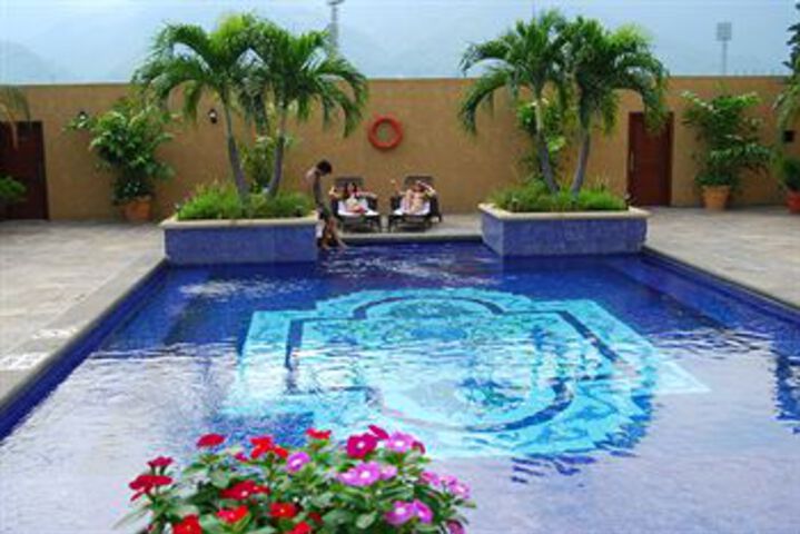 Pool 63 of 66