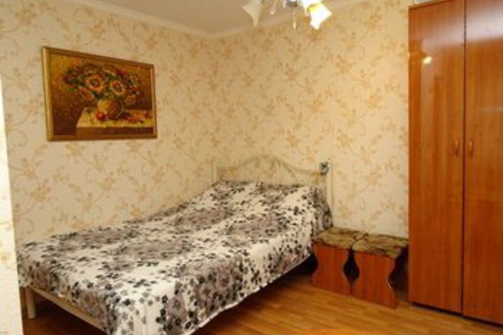 Room 11 of 20