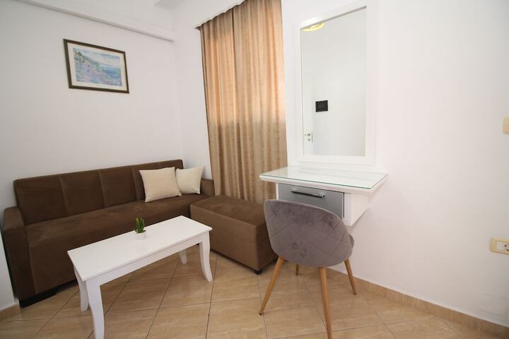 Room 7 of 44