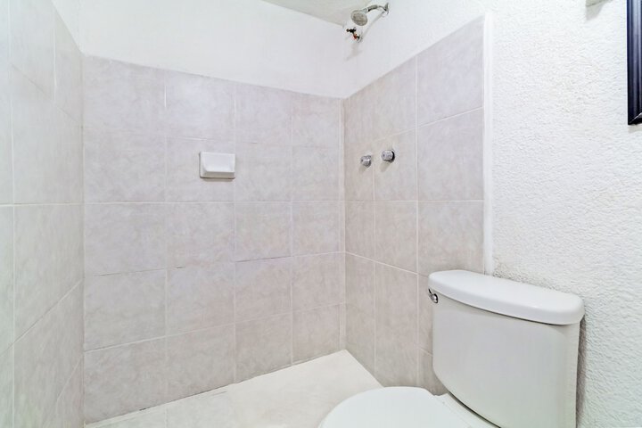Room 21 of 25