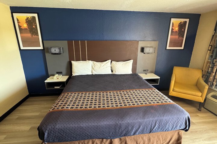 Room 32 of 58