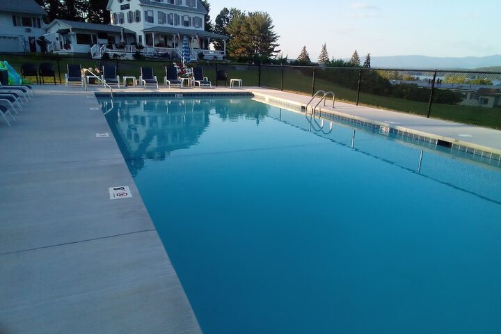 Pool 62 of 75