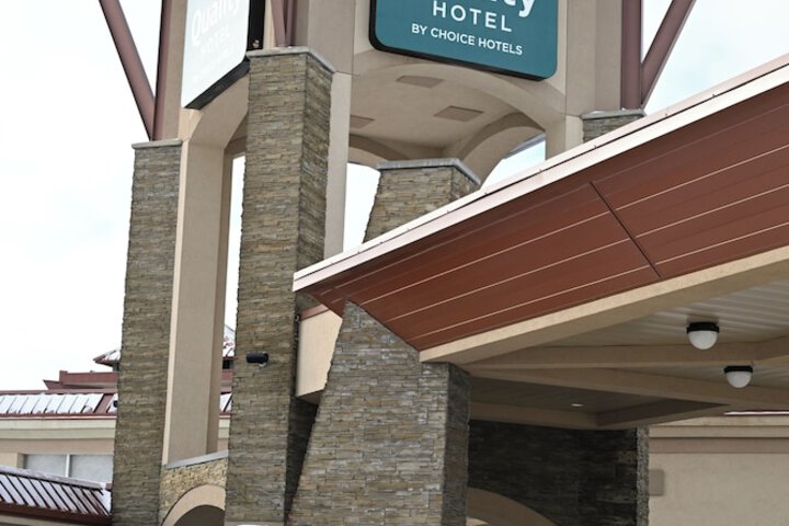 Hotel 83 of 83