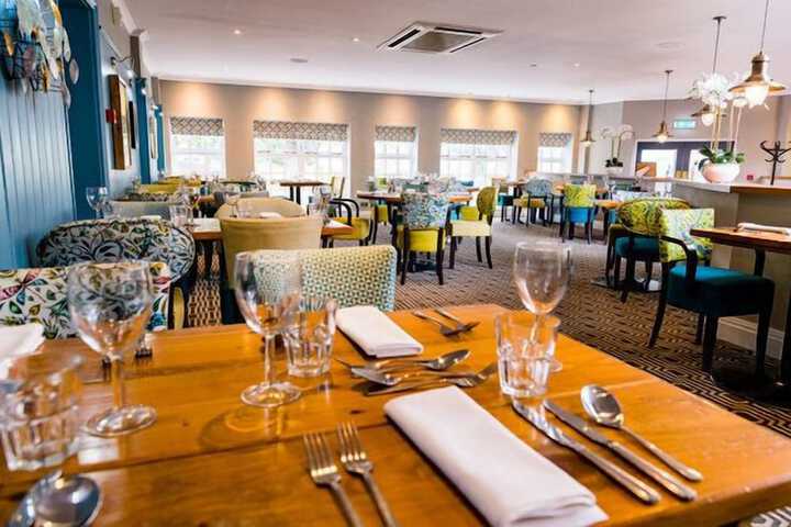 Dining 77 of 123