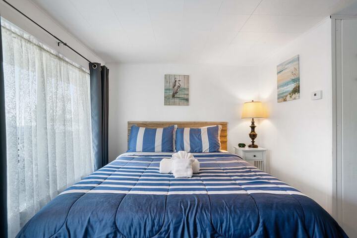 Room 11 of 29