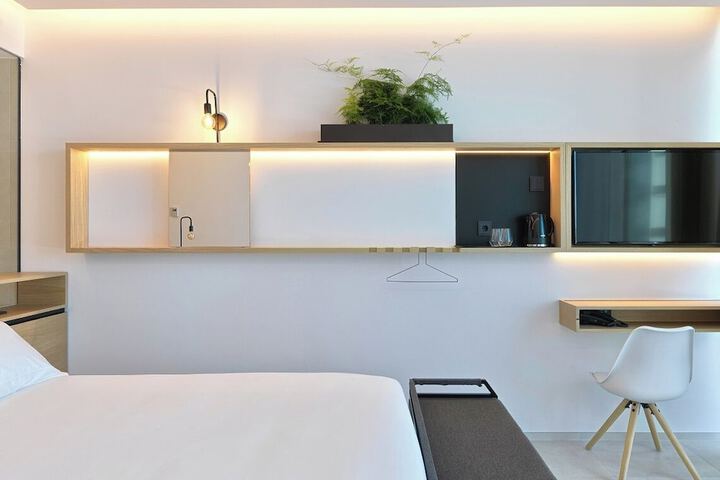 Room 26 of 69