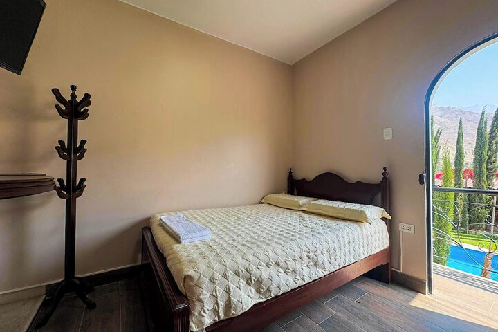 Room 8 of 134