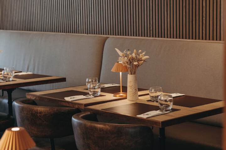 Dining 109 of 127