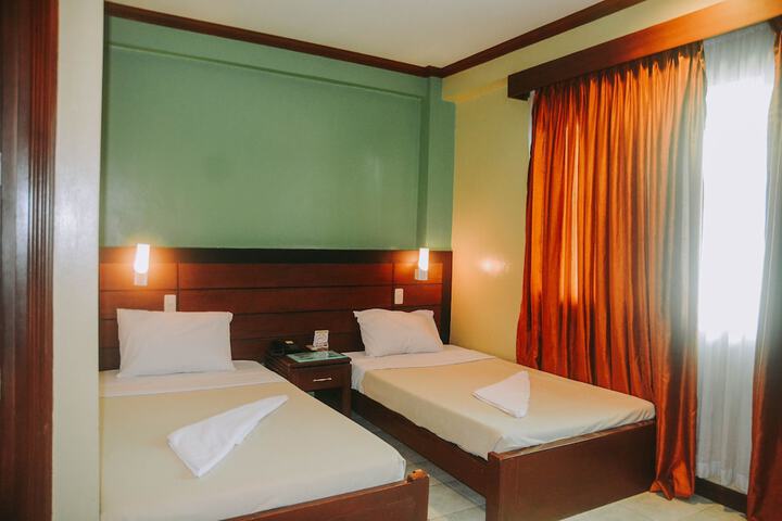 Room 5 of 26