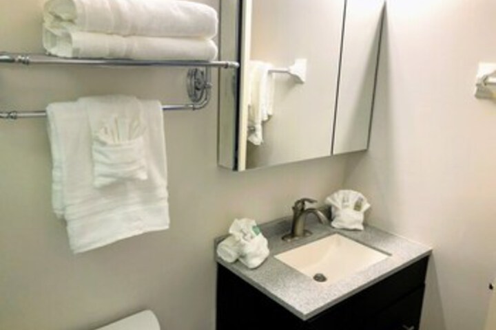 Room 8 of 49