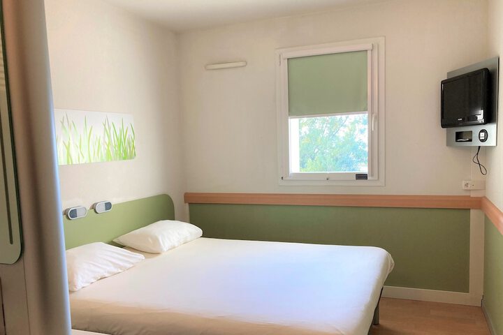 Room 11 of 71