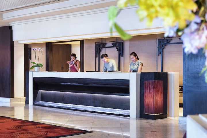 Entrance & Lobby