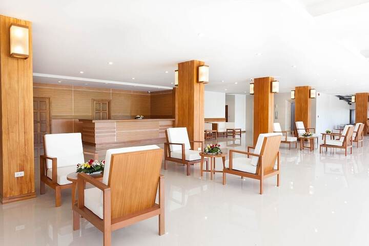 Guest Lobby