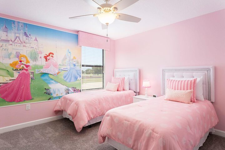 Room 14 of 40