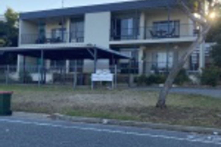 Hotel 6 of 204