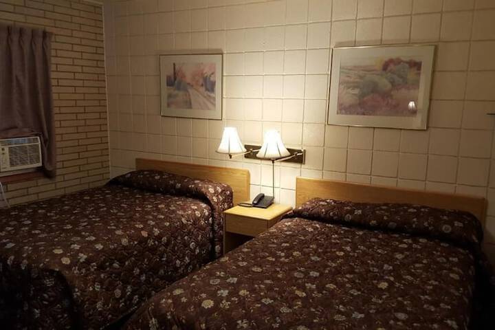 Room 10 of 26