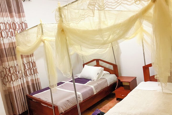 Room 142 of 226