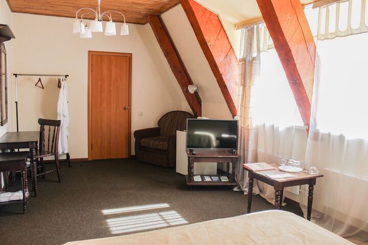 Room 8 of 46