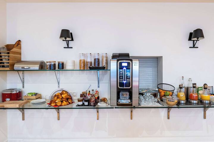 Breakfast/Coffee Service 62 of 71