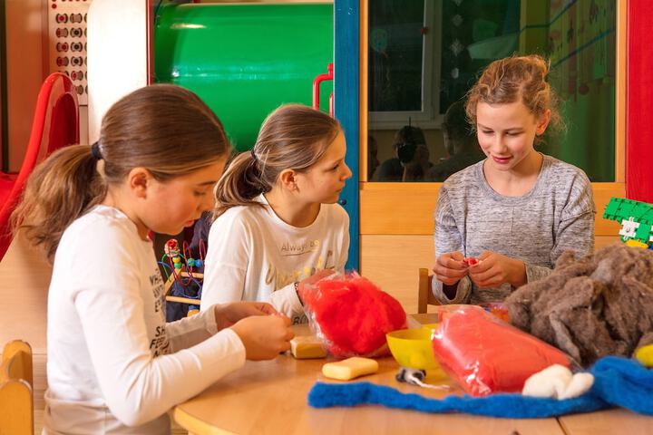 Childrens Activities 40 of 61