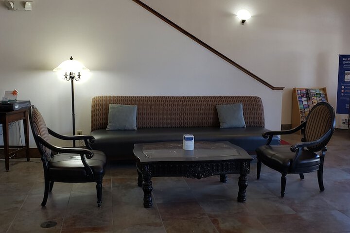 Lobby Entry