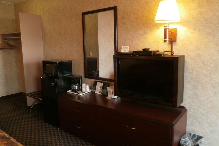 2 Double Beds (5 of 6)