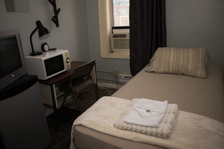 Room 11 of 58