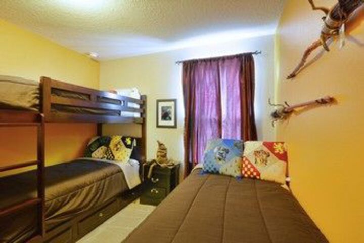 Room 12 of 26