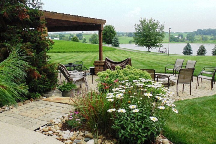 Hotel Exterior 312 of 345