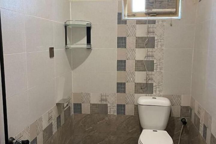 Room 16 of 23