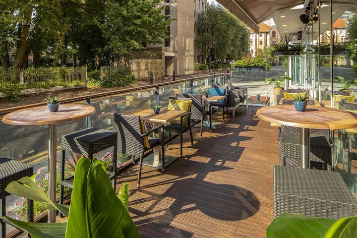 Terrace/Patio 38 of 62
