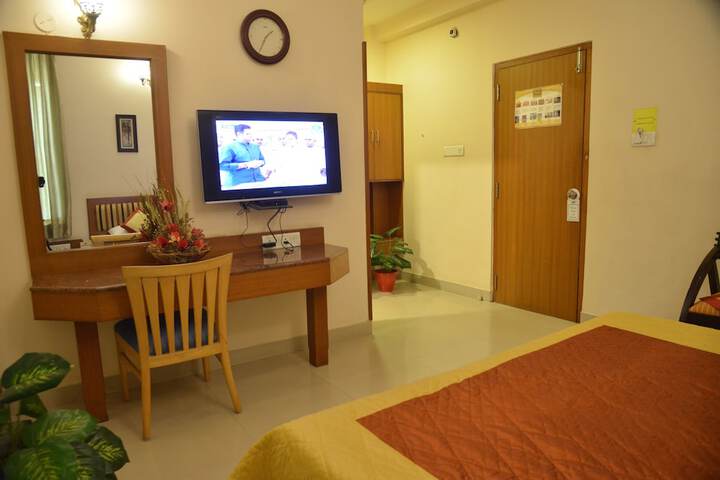 Room 15 of 30