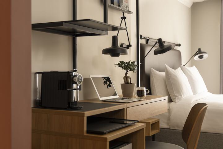 Room 15 of 39
