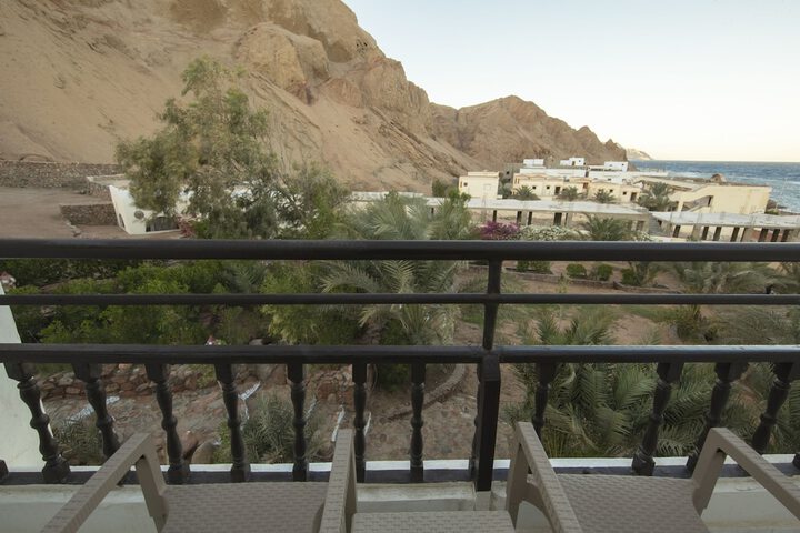 Hotel 86 of 107