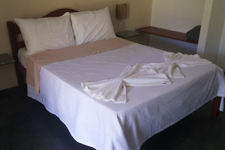 Room 4 of 113