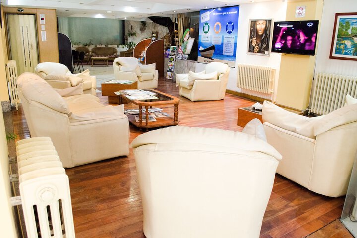 Guest Lobby